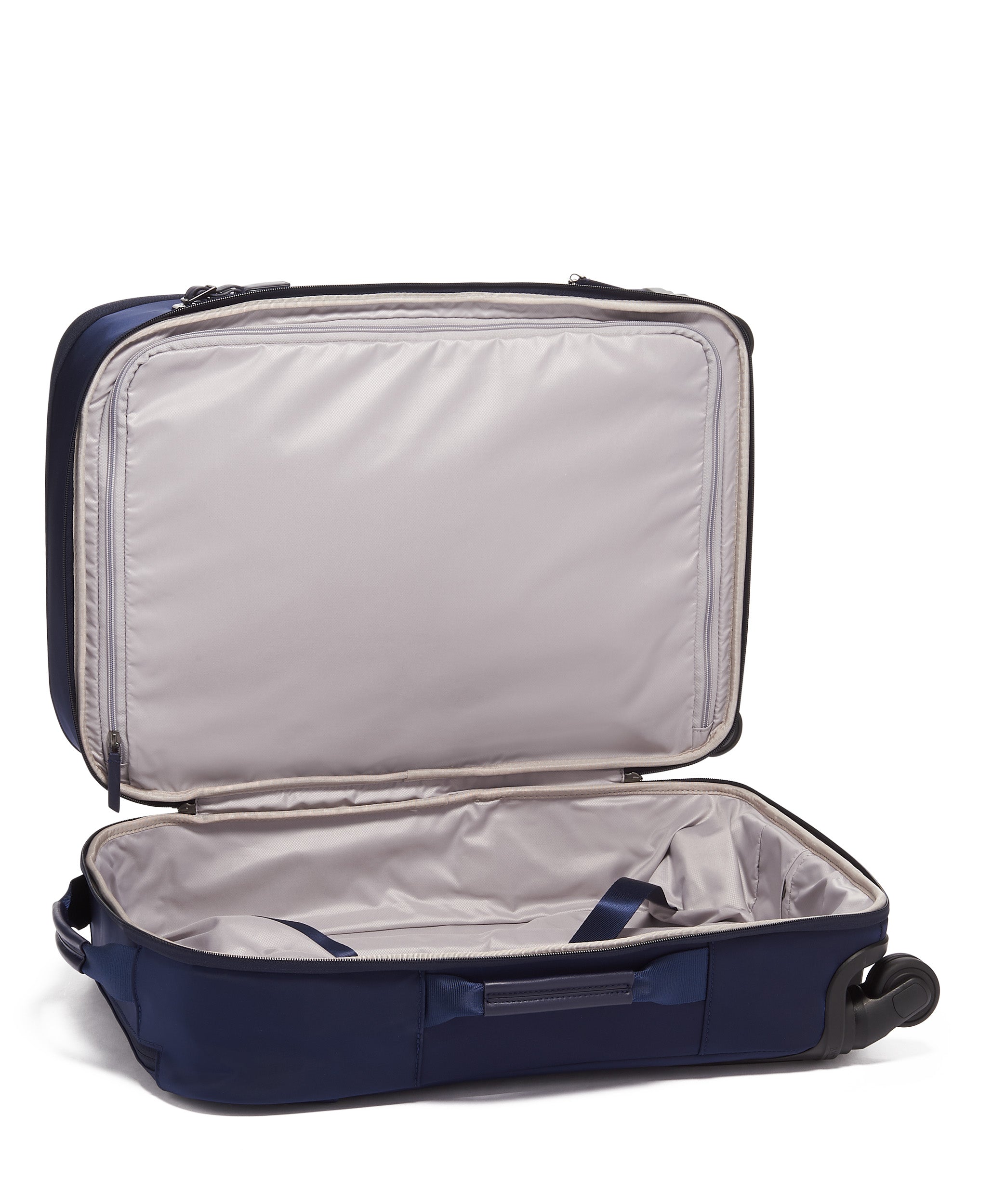 Tumi tres leger carry on sales